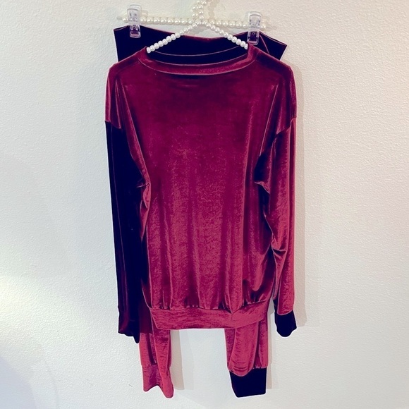 Laina Rauma burgundy velvet velour lounge suit set - Picture 5 of 16